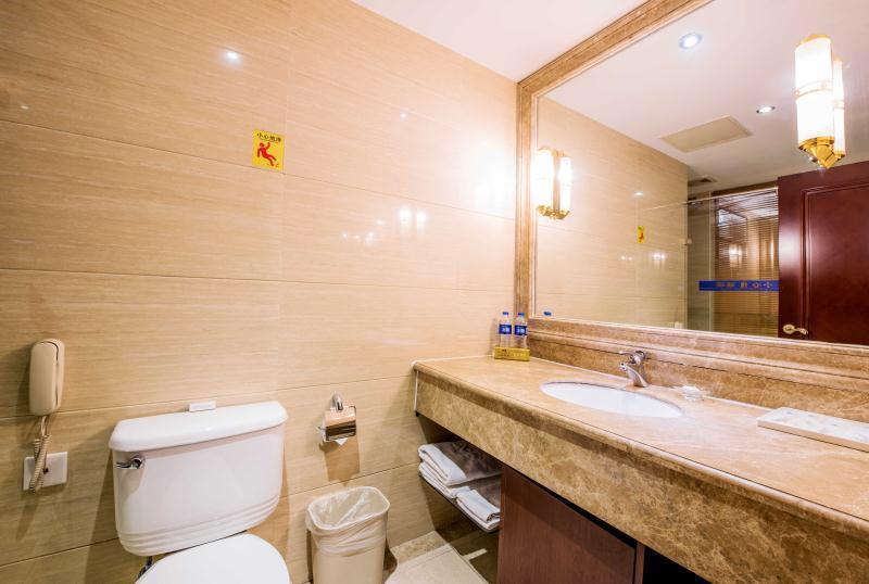 Dalian New Garden Hotel Екстериор снимка