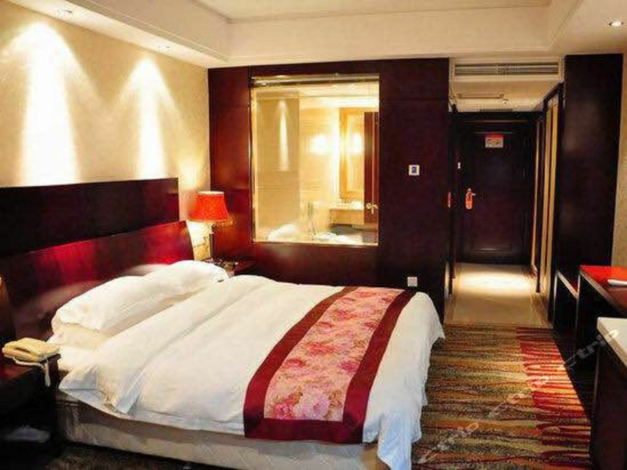 Dalian New Garden Hotel Екстериор снимка