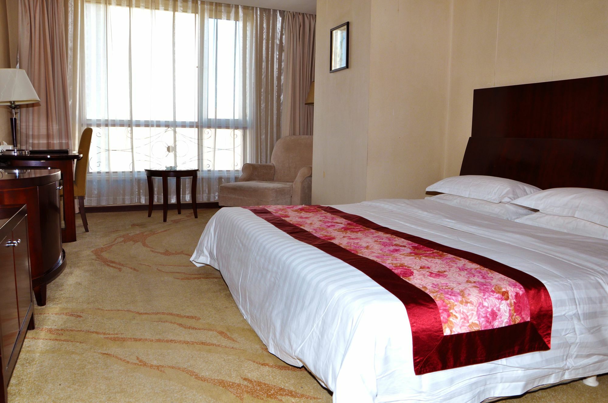Dalian New Garden Hotel Екстериор снимка