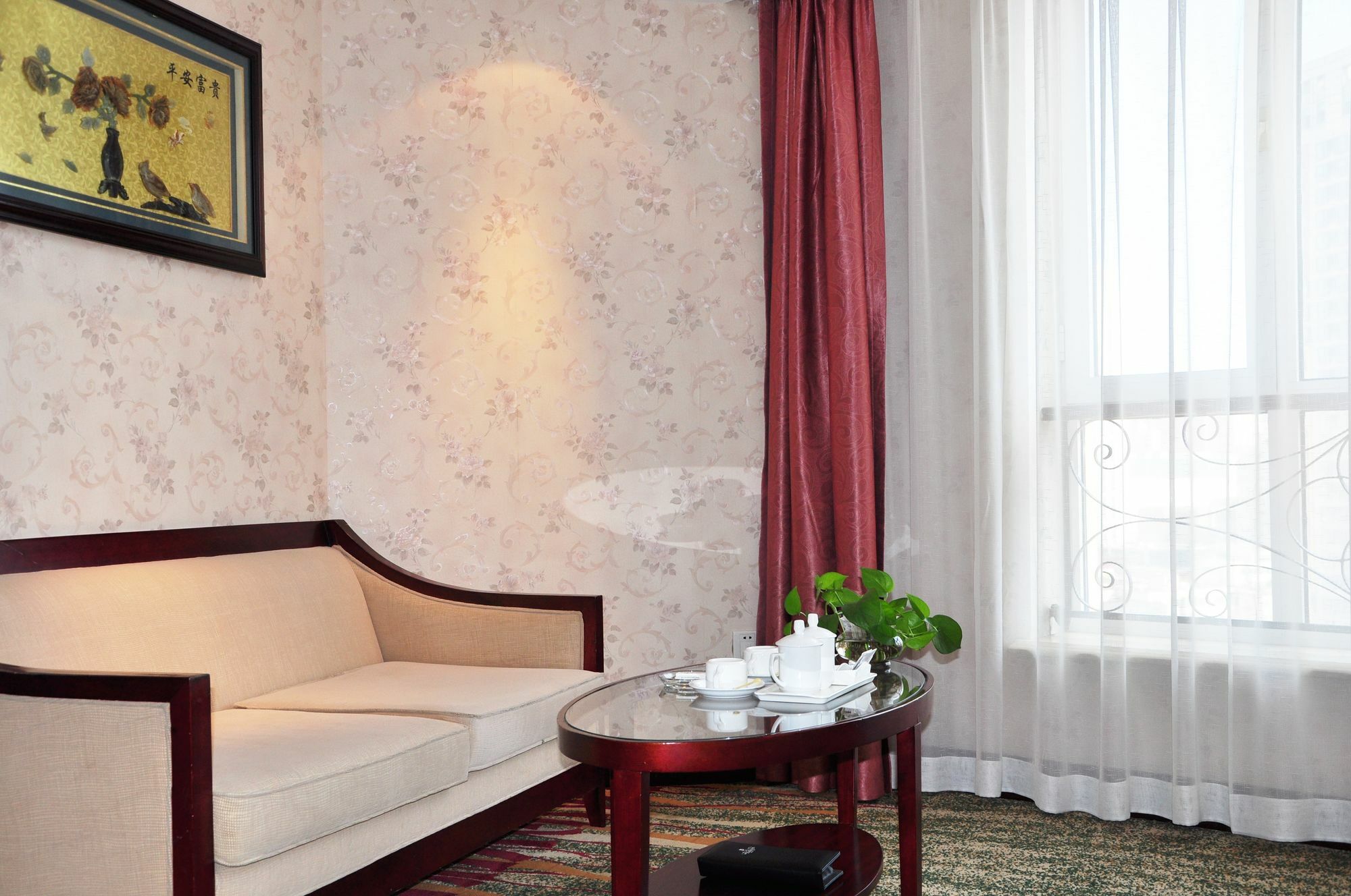 Dalian New Garden Hotel Екстериор снимка